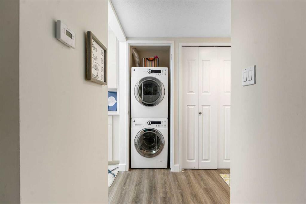 39-3519 49 Street Nw, Calgary, AB - Indoor Photo Showing Laundry Room