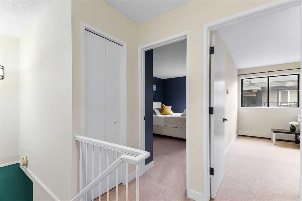 39-3519 49 Street Nw, Calgary, AB - Indoor Photo Showing Other Room