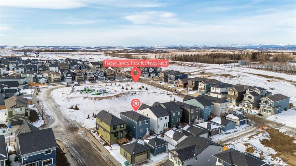 10 Versant Path Sw, Calgary, AB - Outdoor With View