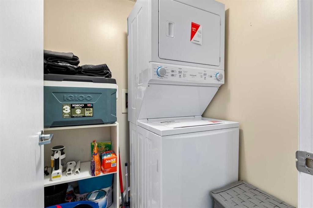 502-1410 1 Street Se, Calgary, AB - Indoor Photo Showing Laundry Room
