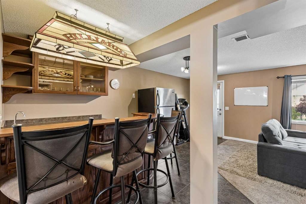 10-117 Bow Ridge Drive, Cochrane, AB - Indoor