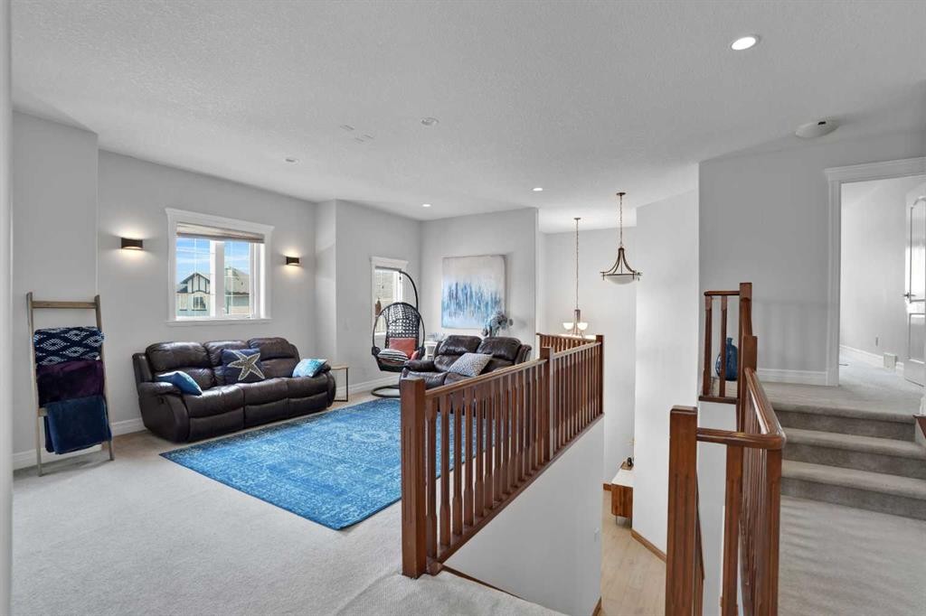 45 Sherwood View Nw, Calgary, AB - Indoor