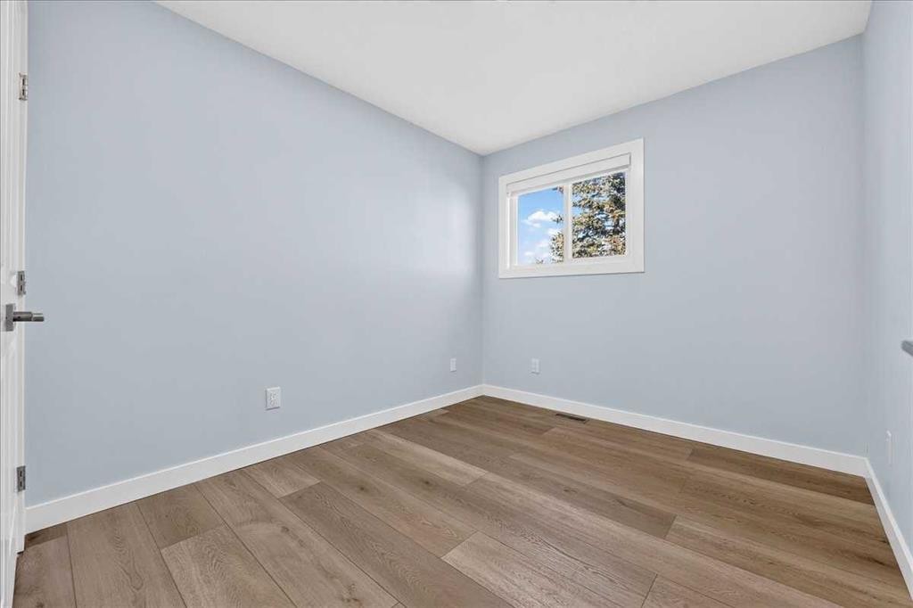 55 Whitehaven Crescent Ne, Calgary, AB - Indoor Photo Showing Other Room