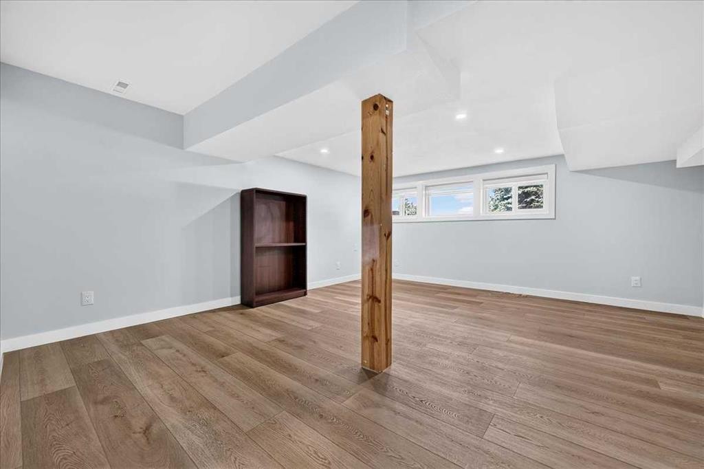 55 Whitehaven Crescent Ne, Calgary, AB - Indoor Photo Showing Other Room