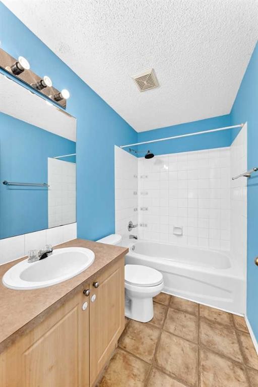 76 Coville Close Ne, Calgary, AB - Indoor Photo Showing Bathroom
