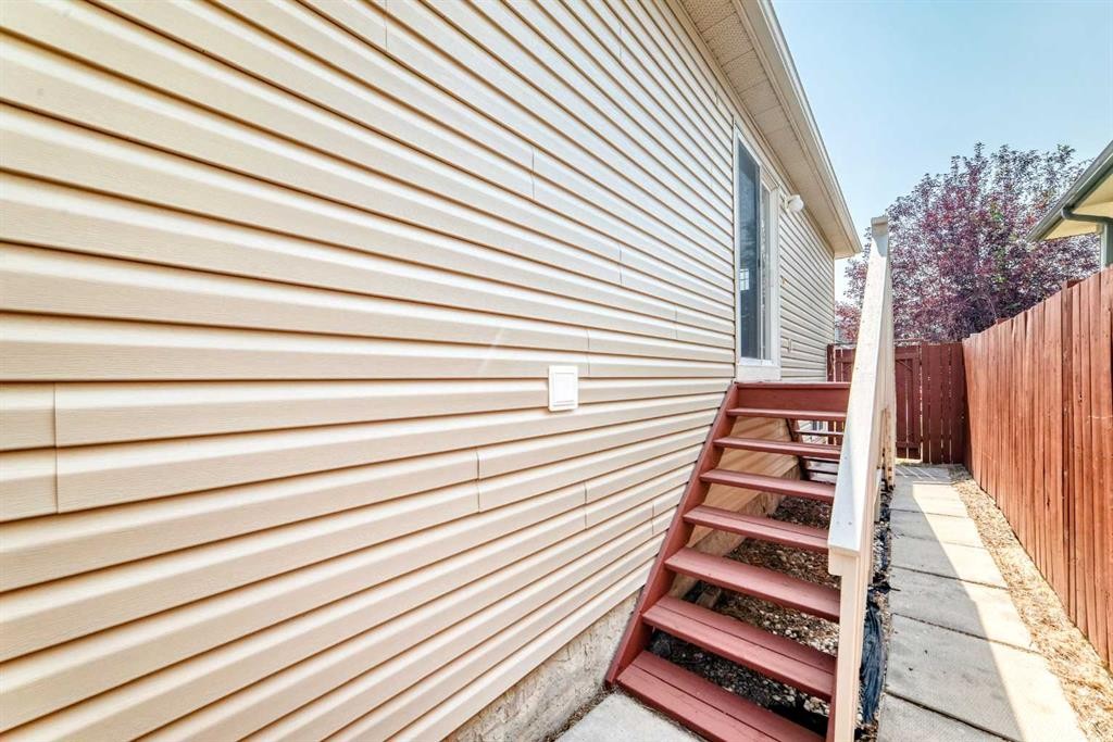 76 Coville Close Ne, Calgary, AB - Outdoor