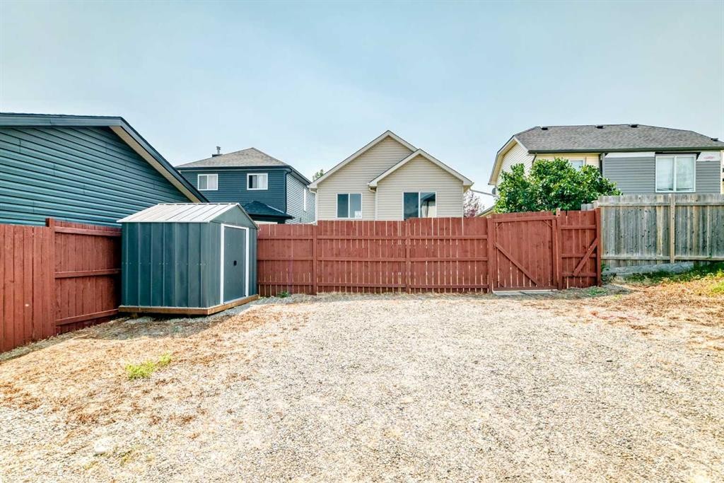 76 Coville Close Ne, Calgary, AB - Outdoor
