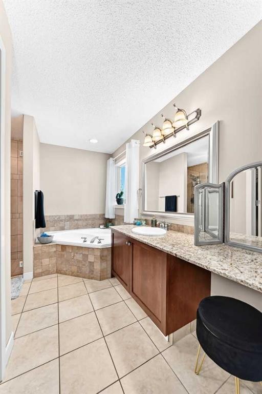 182 Cranfield Manor Se, Calgary, AB - Indoor