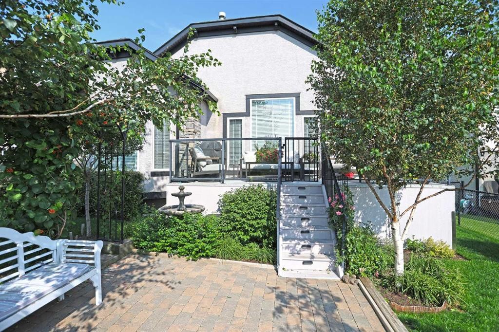 92 Sherwood Rise Nw, Calgary, AB - Outdoor With Deck Patio Veranda