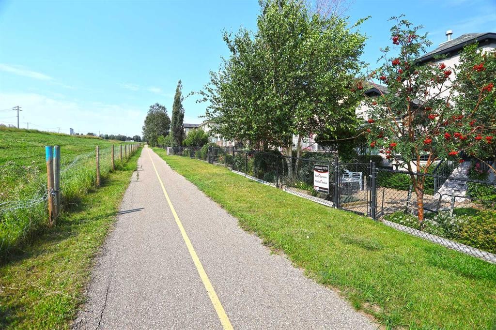 92 Sherwood Rise Nw, Calgary, AB - Outdoor