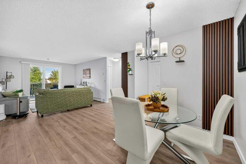 2207-12 Cimarron Common, Okotoks, AB - Indoor Photo Showing Dining Room