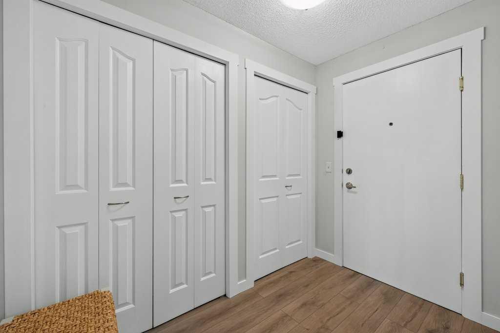 2207-12 Cimarron Common, Okotoks, AB - Indoor Photo Showing Other Room