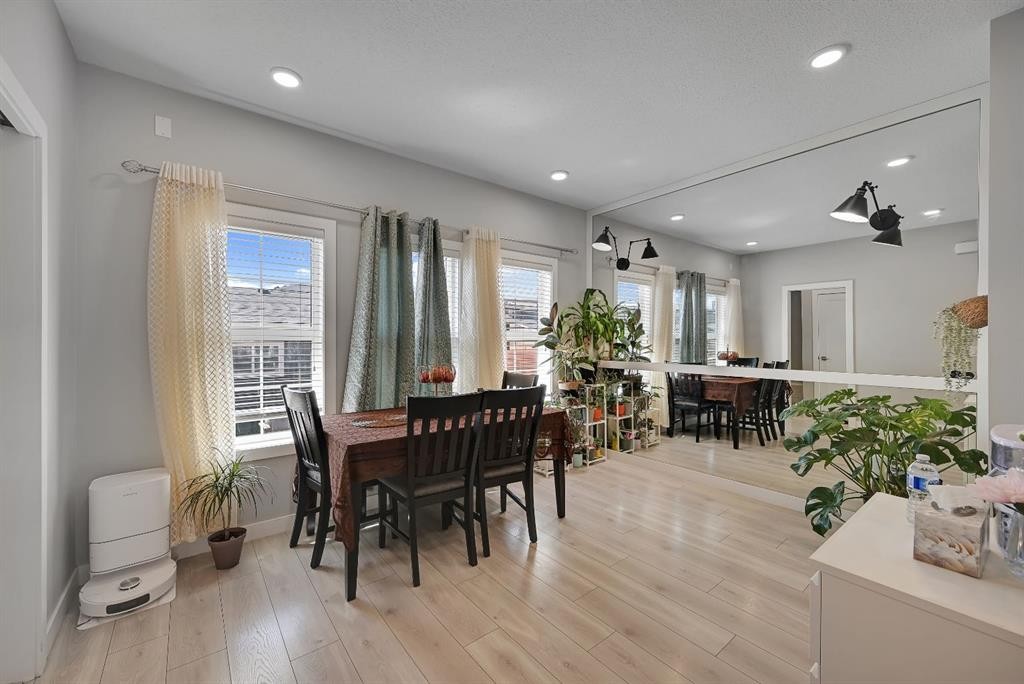 1265 Carrington Boulevard Nw, Calgary, AB - Indoor Photo Showing Dining Room