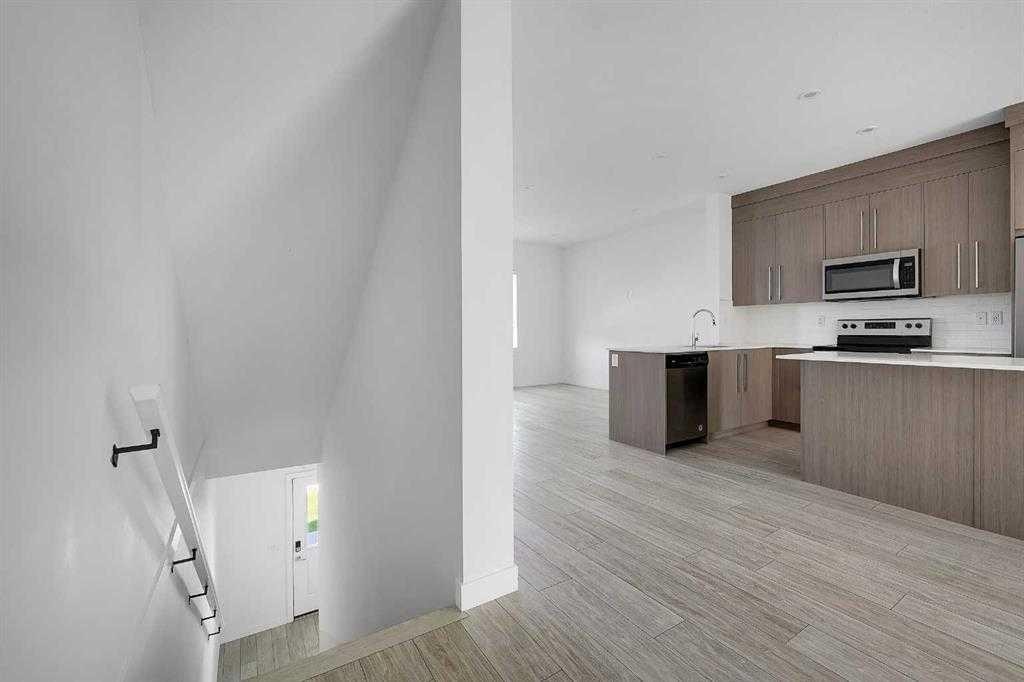 693 Savanna Boulevard Ne, Calgary, AB - Indoor Photo Showing Kitchen