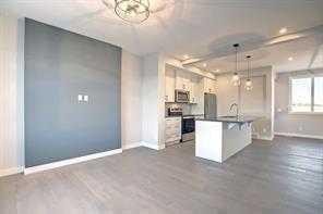 191 Lanark Gate Se, Airdrie, AB - Indoor Photo Showing Kitchen