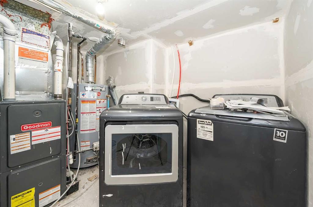 2231 40 Street Se, Calgary, AB - Indoor Photo Showing Basement