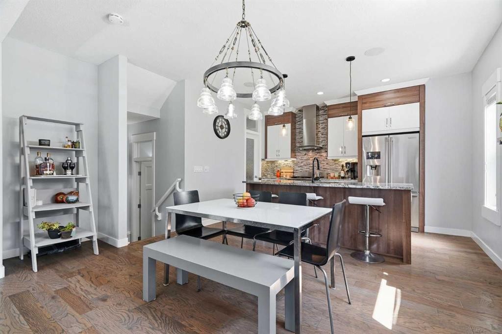 1-2432 24A Street Sw, Calgary, AB - Indoor Photo Showing Other Room