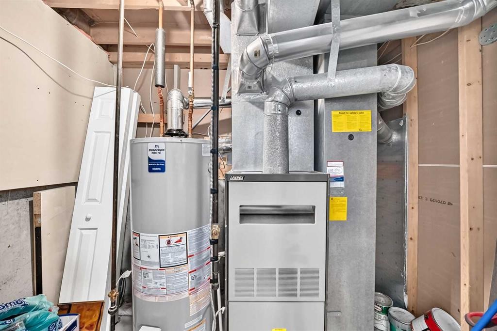 179 Deer Ridge Way Se, Calgary, AB - Indoor Photo Showing Basement