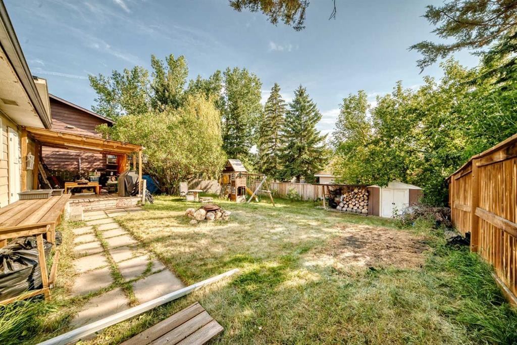 179 Deer Ridge Way Se, Calgary, AB - Outdoor
