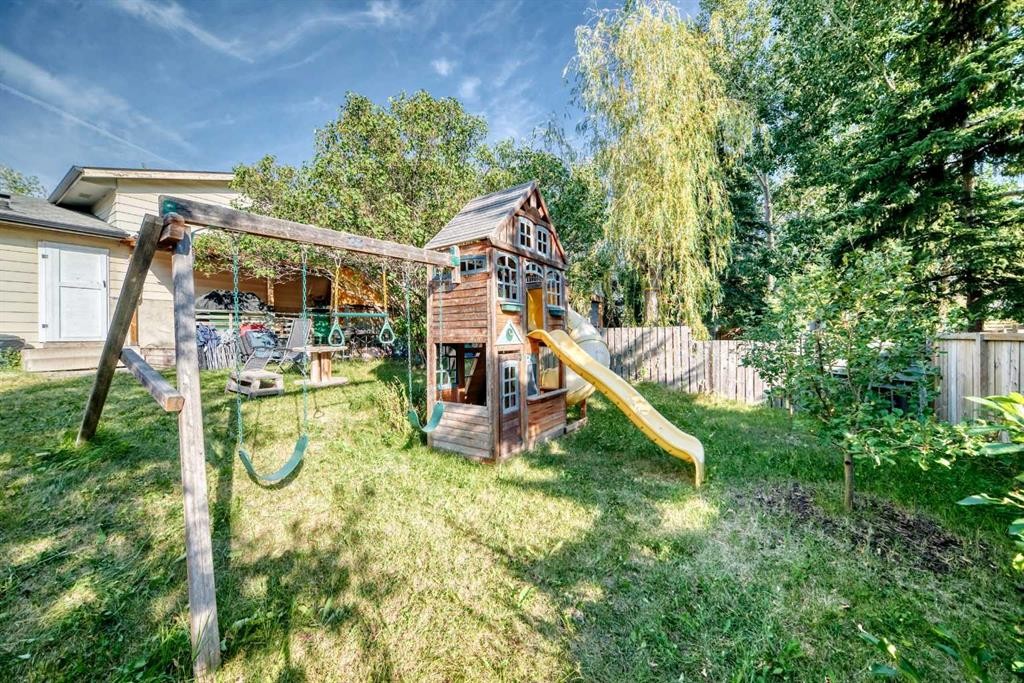 179 Deer Ridge Way Se, Calgary, AB - Outdoor