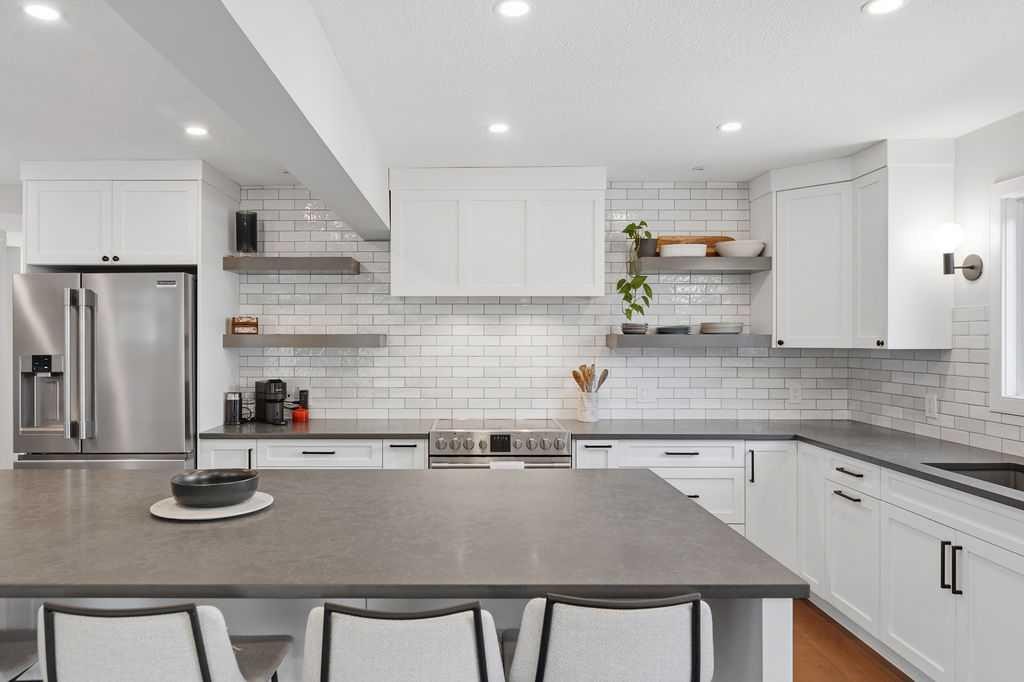 87 Couture Crescent Sw, Calgary, AB - Indoor Photo Showing Kitchen With Stainless Steel Kitchen With Upgraded Kitchen
