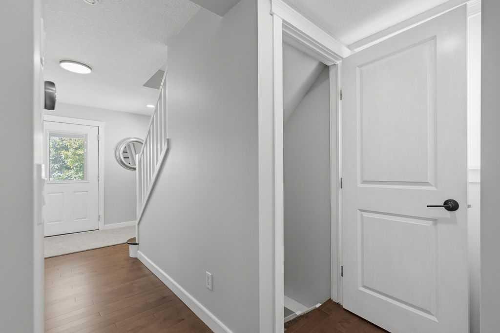 87 Couture Crescent Sw, Calgary, AB - Indoor Photo Showing Other Room