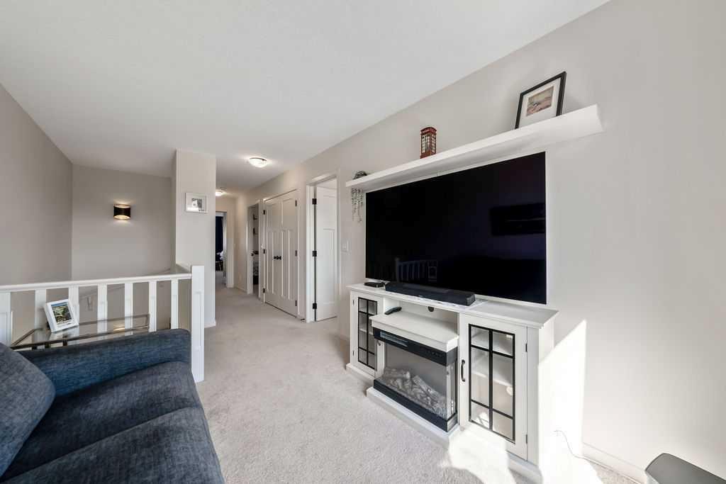 114 Seton Grove Se, Calgary, AB - Indoor Photo Showing Other Room