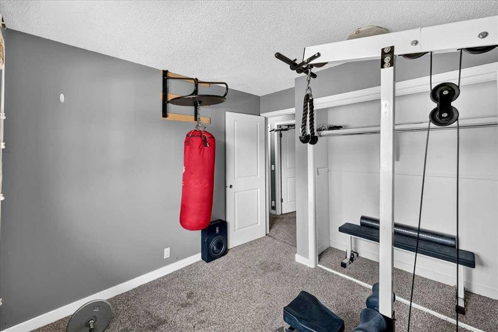 136 Templeview Place Ne, Calgary, AB - Indoor Photo Showing Other Room