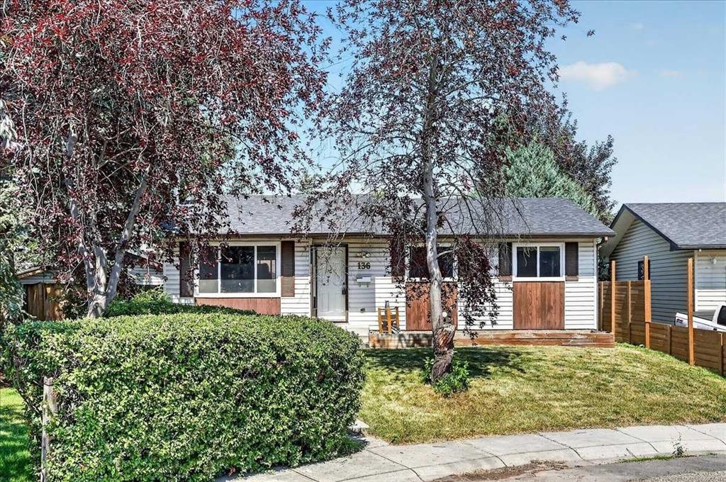 136 Templeview Place Ne, Calgary, AB - Outdoor