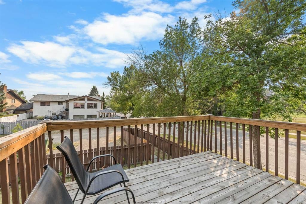 1 Edgewood Drive Nw, Calgary, AB - Outdoor With Deck Patio Veranda With Exterior
