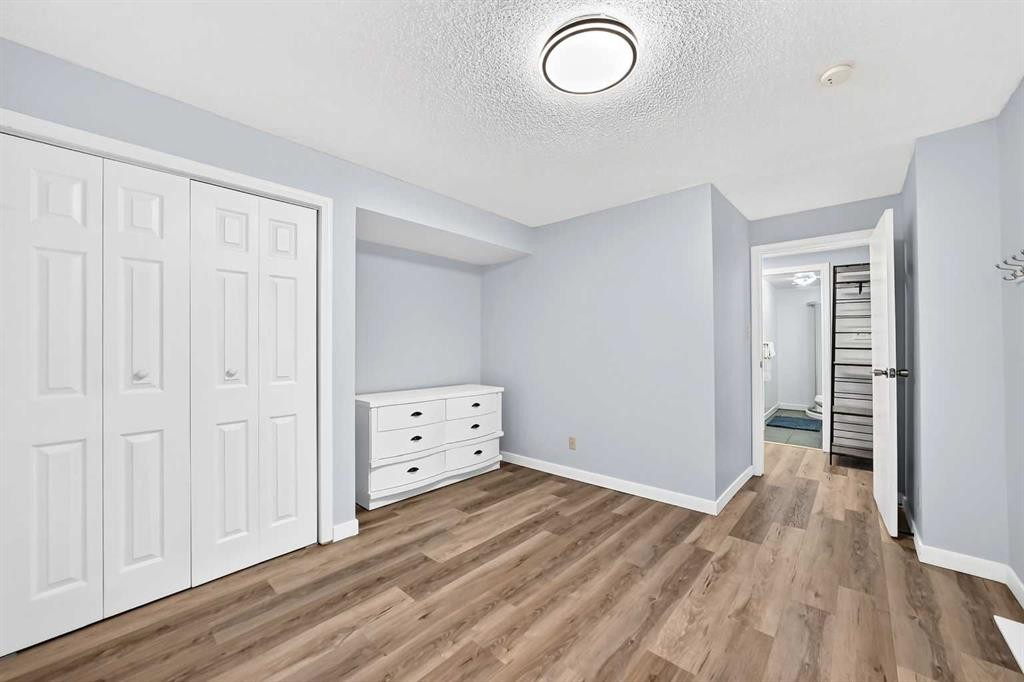 144 Riverstone Crescent Se, Calgary, AB - Indoor