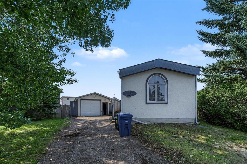 145 Spring Haven Mews Se, Airdrie, AB - Outdoor