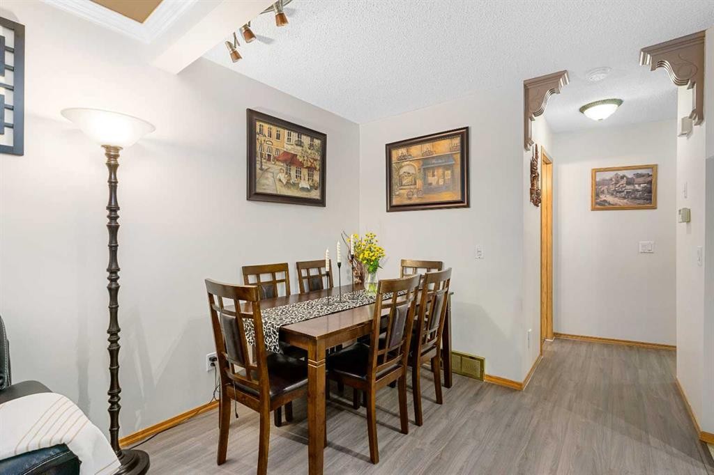 160 Millview Green Sw, Calgary, AB - Indoor Photo Showing Dining Room