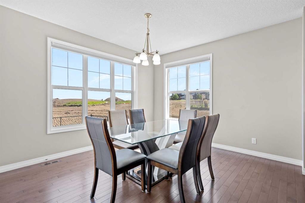 27 Mahogany Crescent Se, Calgary, AB - Indoor Photo Showing Dining Room