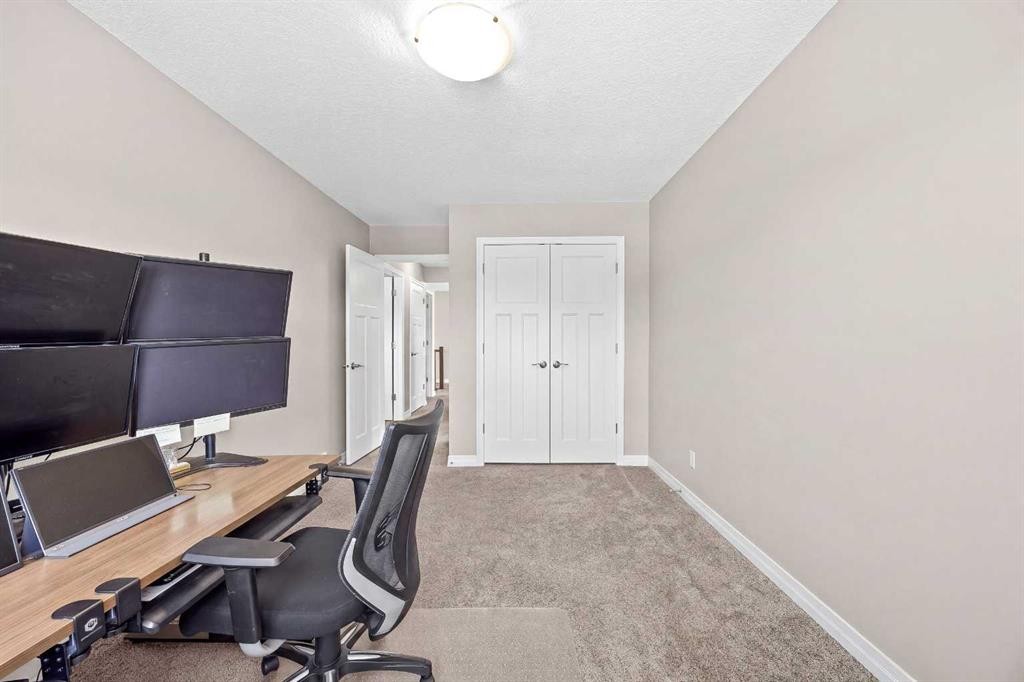 27 Mahogany Crescent Se, Calgary, AB - Indoor Photo Showing Office