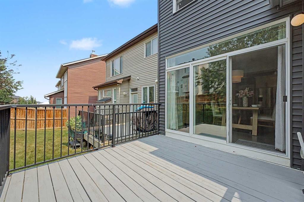 605 Nolan Hill Boulevard Nw, Calgary, AB - Outdoor With Exterior