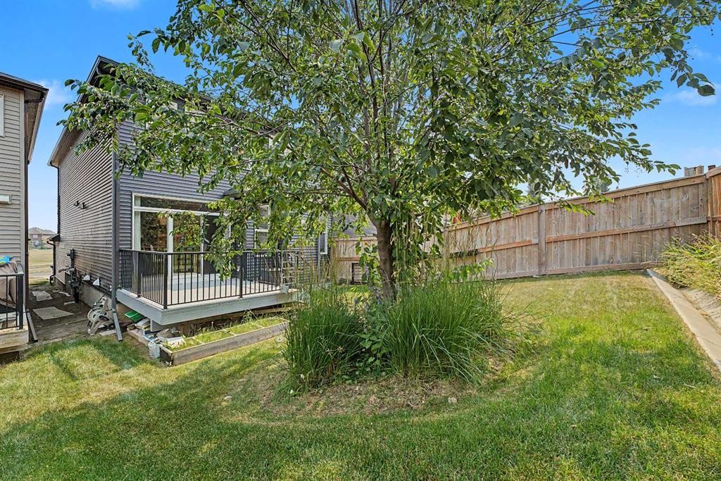 605 Nolan Hill Boulevard Nw, Calgary, AB - Outdoor