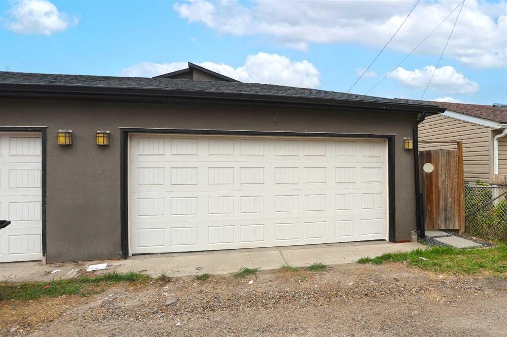 3318 Centre B Street Nw, Calgary, AB - Outdoor With Exterior