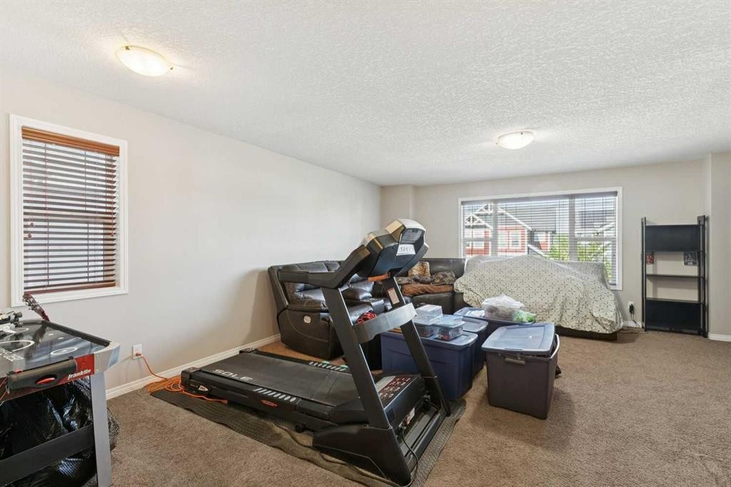 92 Cougar Ridge Close Sw, Calgary, AB - Indoor