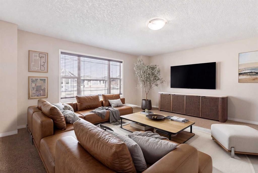 92 Cougar Ridge Close Sw, Calgary, AB - Indoor Photo Showing Living Room