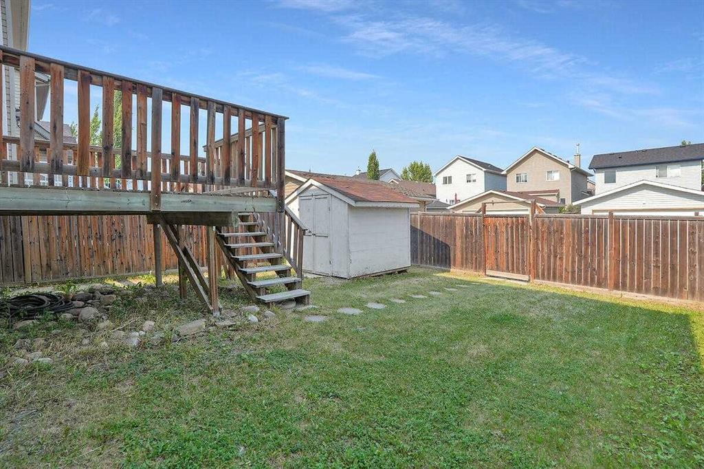706 Everridge Drive Sw, Calgary, AB - Outdoor With Deck Patio Veranda