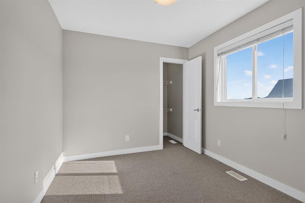 22 Panora Road Nw, Calgary, AB - Indoor Photo Showing Other Room