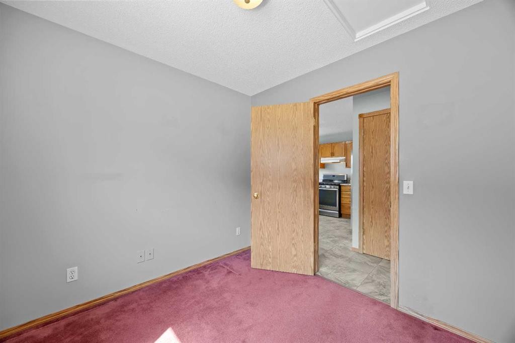 117 Hidden Spring Circle Nw, Calgary, AB