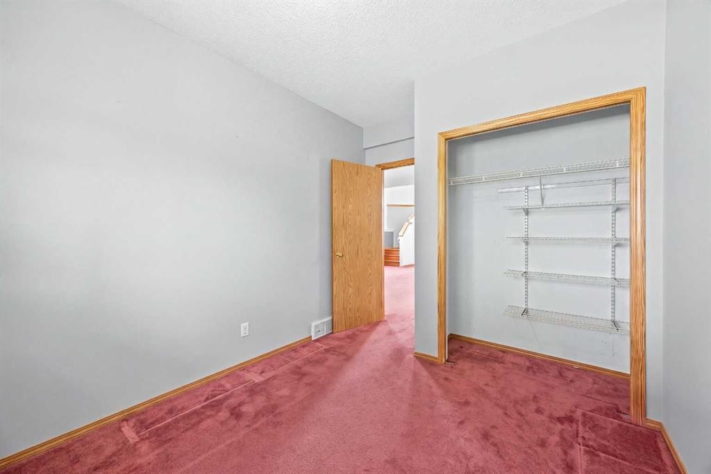 117 Hidden Spring Circle Nw, Calgary, AB