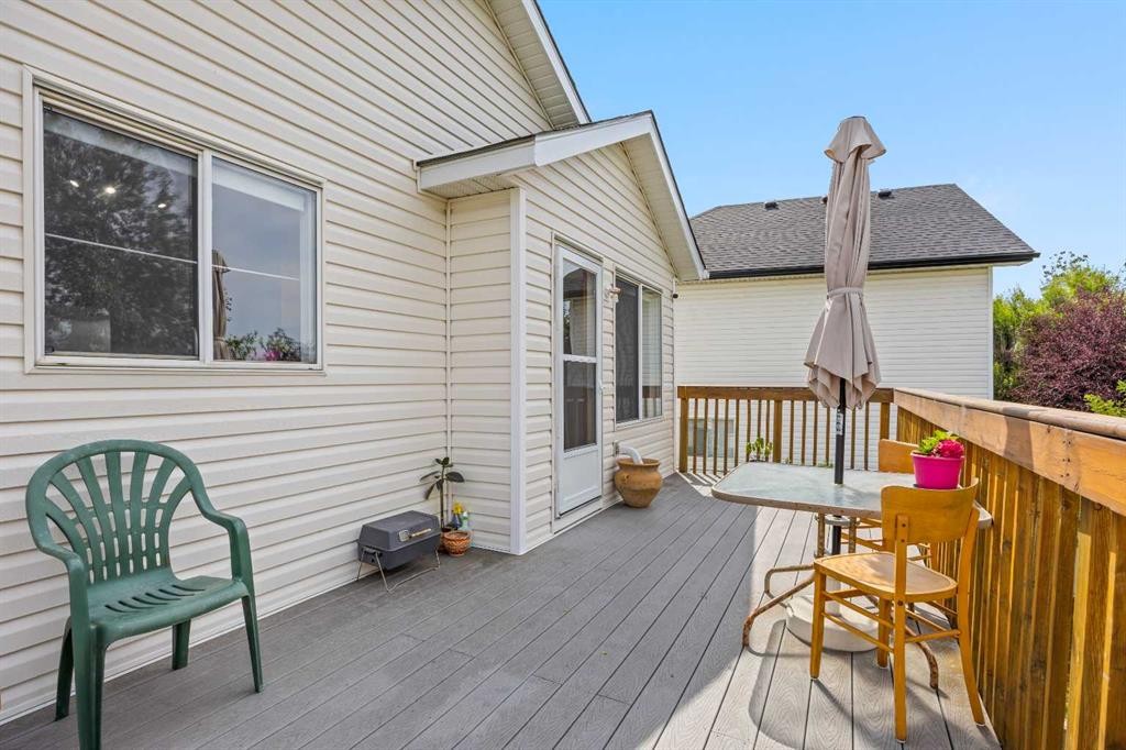 117 Hidden Spring Circle Nw, Calgary, AB