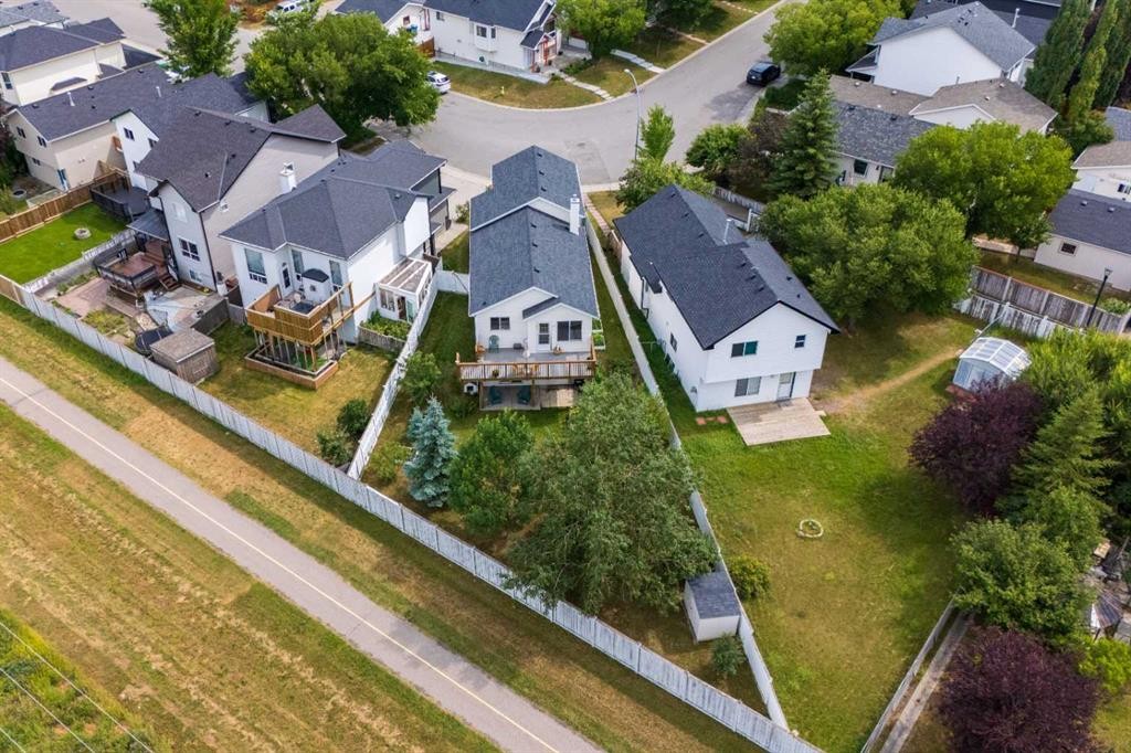 117 Hidden Spring Circle Nw, Calgary, AB