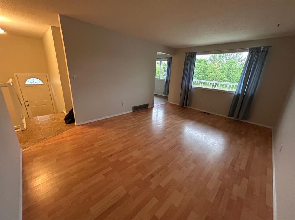 511 40 Street Ne, Calgary, AB