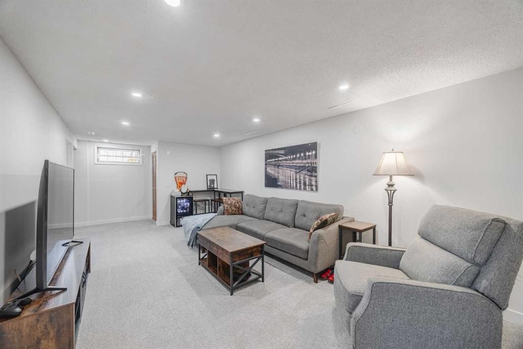 60 Fairview Crescent Se, Calgary, AB