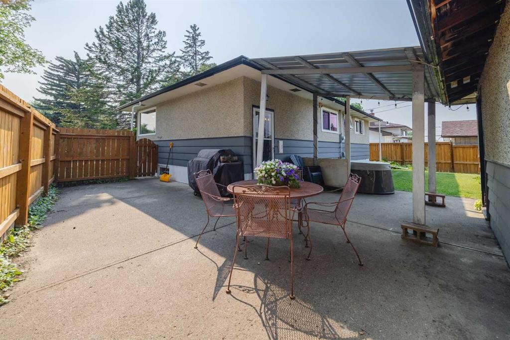 60 Fairview Crescent Se, Calgary, AB