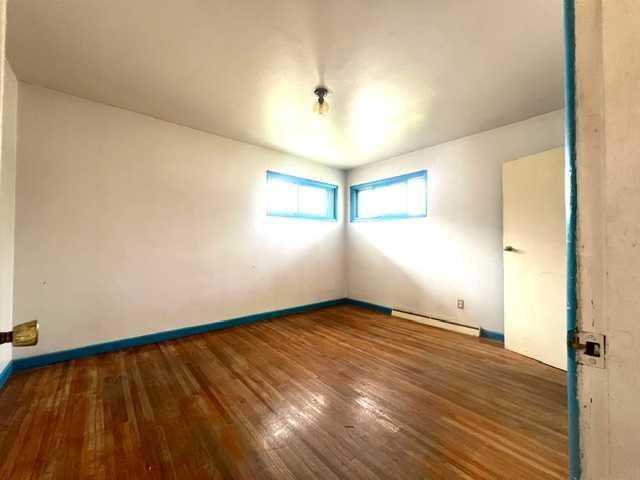 836 69 Avenue Sw, Calgary, AB - Indoor Photo Showing Other Room